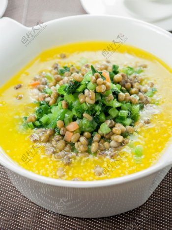 小米绿豆苦菜汤图片