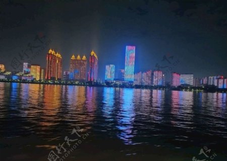 长江夜景图片