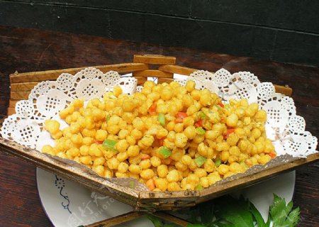 家常菜咸蛋黄玉米粒图片