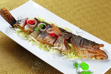 豫菜香煎水咸鱼图片