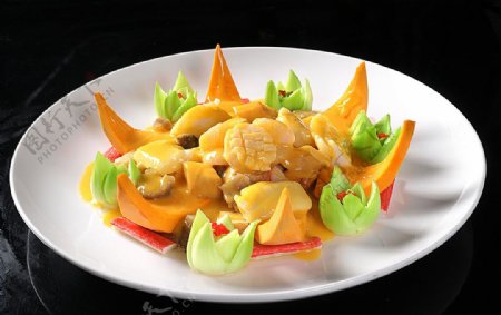 川菜金汤海味烩金瓜盅图片